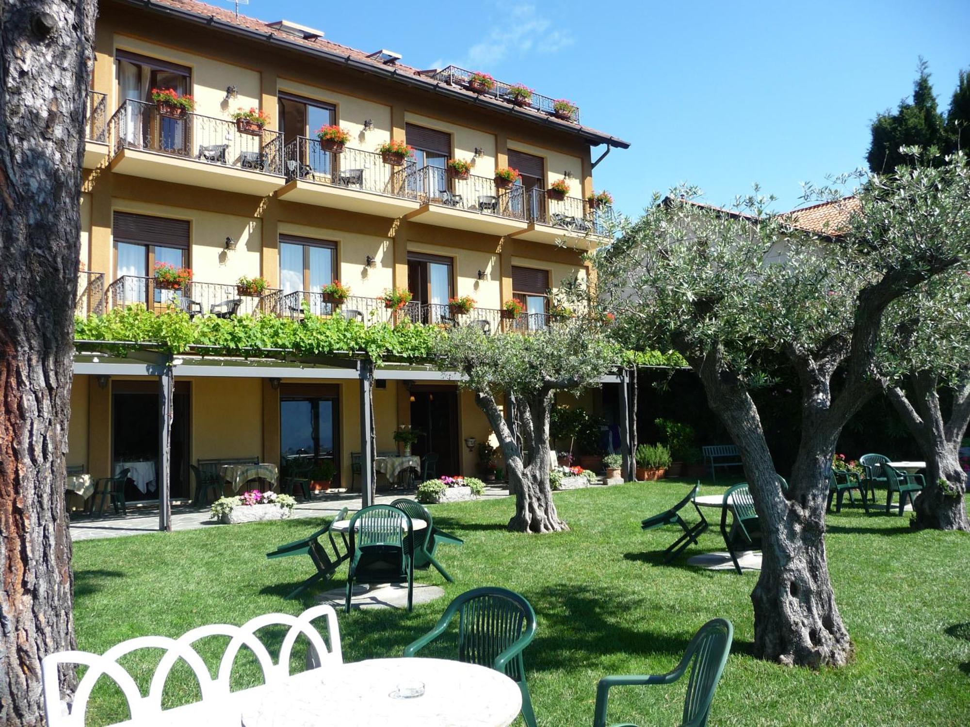Albergo Rusall Tremezzo Exterior foto